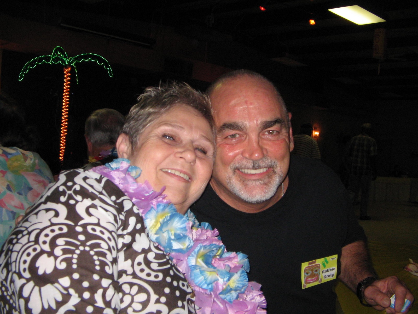 Sandy Ellis, Robbie Greig